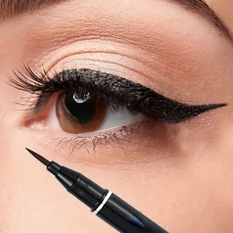 Eye-liner liquide longue durée noir